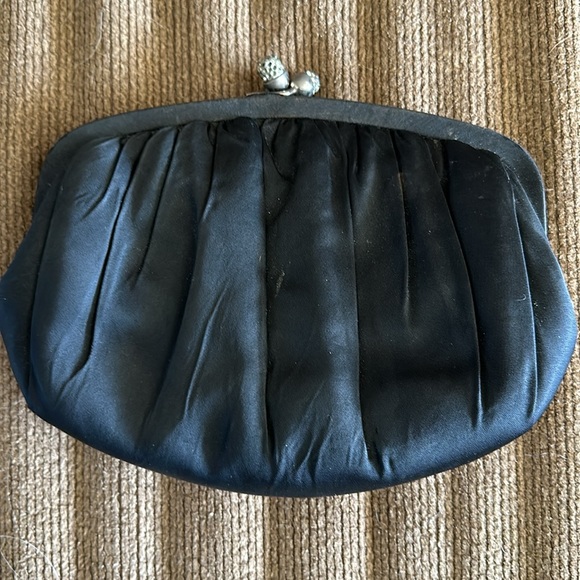L & M VTG Clutch Purse black satin, satin-lined 1950’s  Mid Century modern - Picture 2 of 14